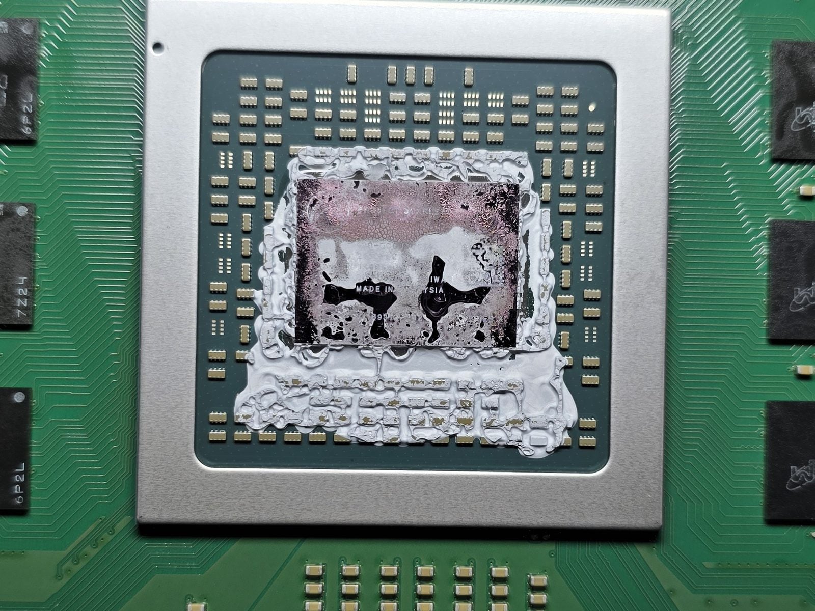 Dried out thermal paste on an Xbox Series X processor, inspected and replaced during thermal service at Stealth Tech Pro
